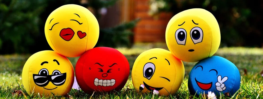 4 reasons to use emoji in email subject lines 
