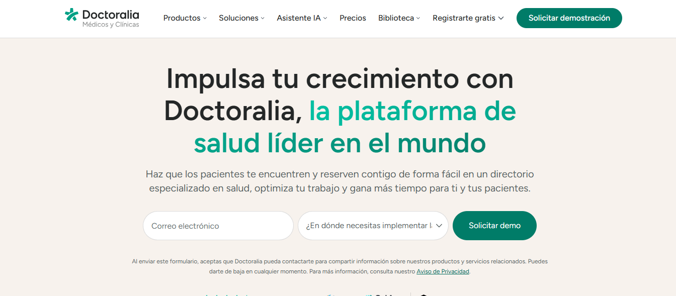 Captura de pantalla del home page de Doctoralia