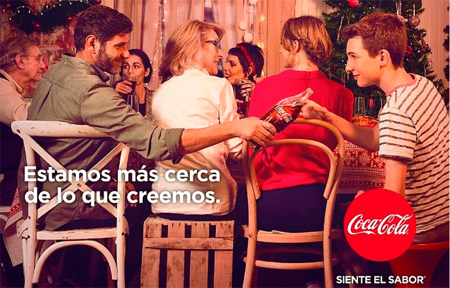 Coca Cola siempre reconoce cómo llegar emotivamente a sus clientes objetivos