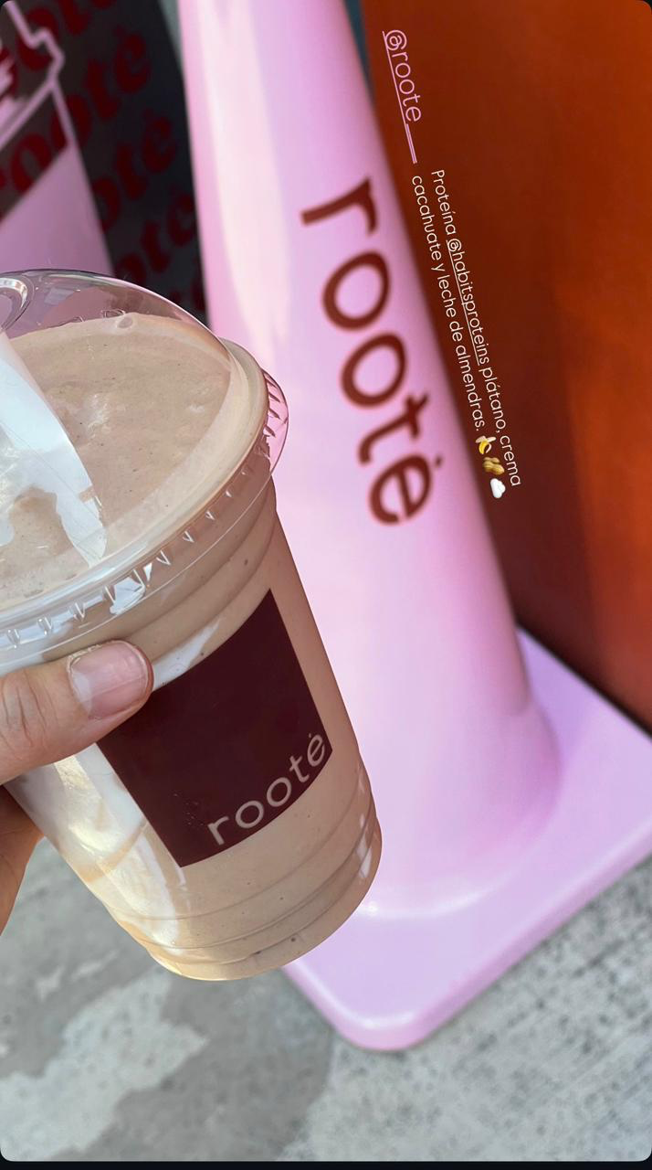 Captura de pantalla de una Historia de instagram promocionando una marca para ganar dinero en Instagram