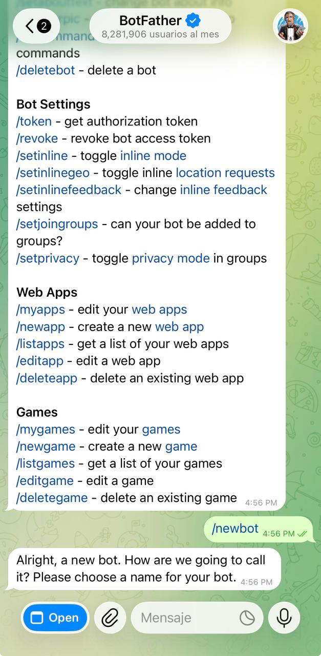Chat de BotFather en Telegram solicitando la asignación del nombre de un nuevo bot para su creación